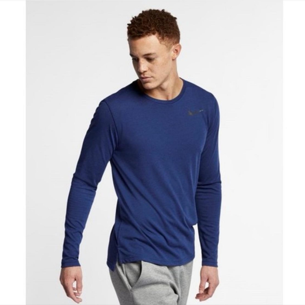 Nike Men's Breathe Long Sleeve Top in Blue Void/Indigo - Size Large